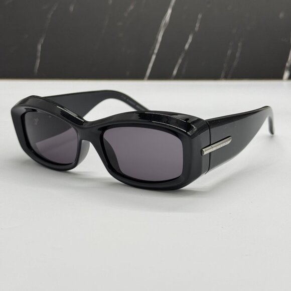 NEW GV40044U 01A GIVENCHY WOMEN SUNGLASSES BLACK EYEWEAR GIVENCHY main image 11